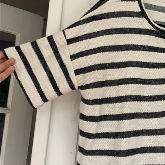 💰FINAL PRICE!!💰Lou & Grey Top - Picture 3 of 7